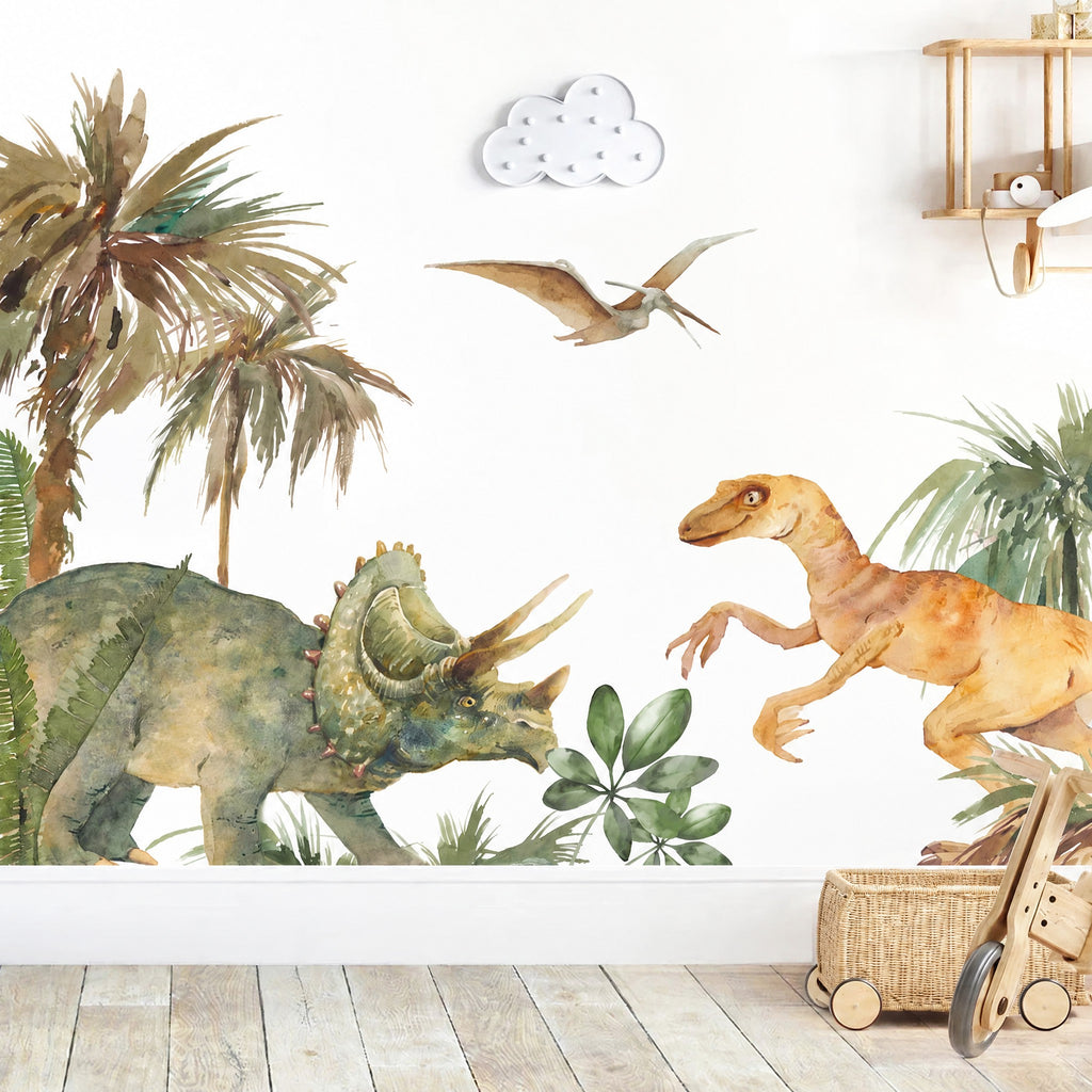 Scène de dinosaures aquarelle avec palmiers et ptérosaure en vol sur un mur blanc de chambre de garçon, coffre à jouets en rotin